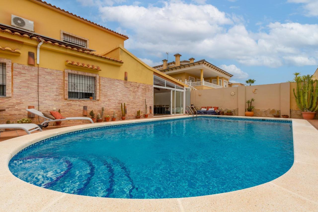 Fidalsa Coastal Soul Villa Торевиеха Екстериор снимка