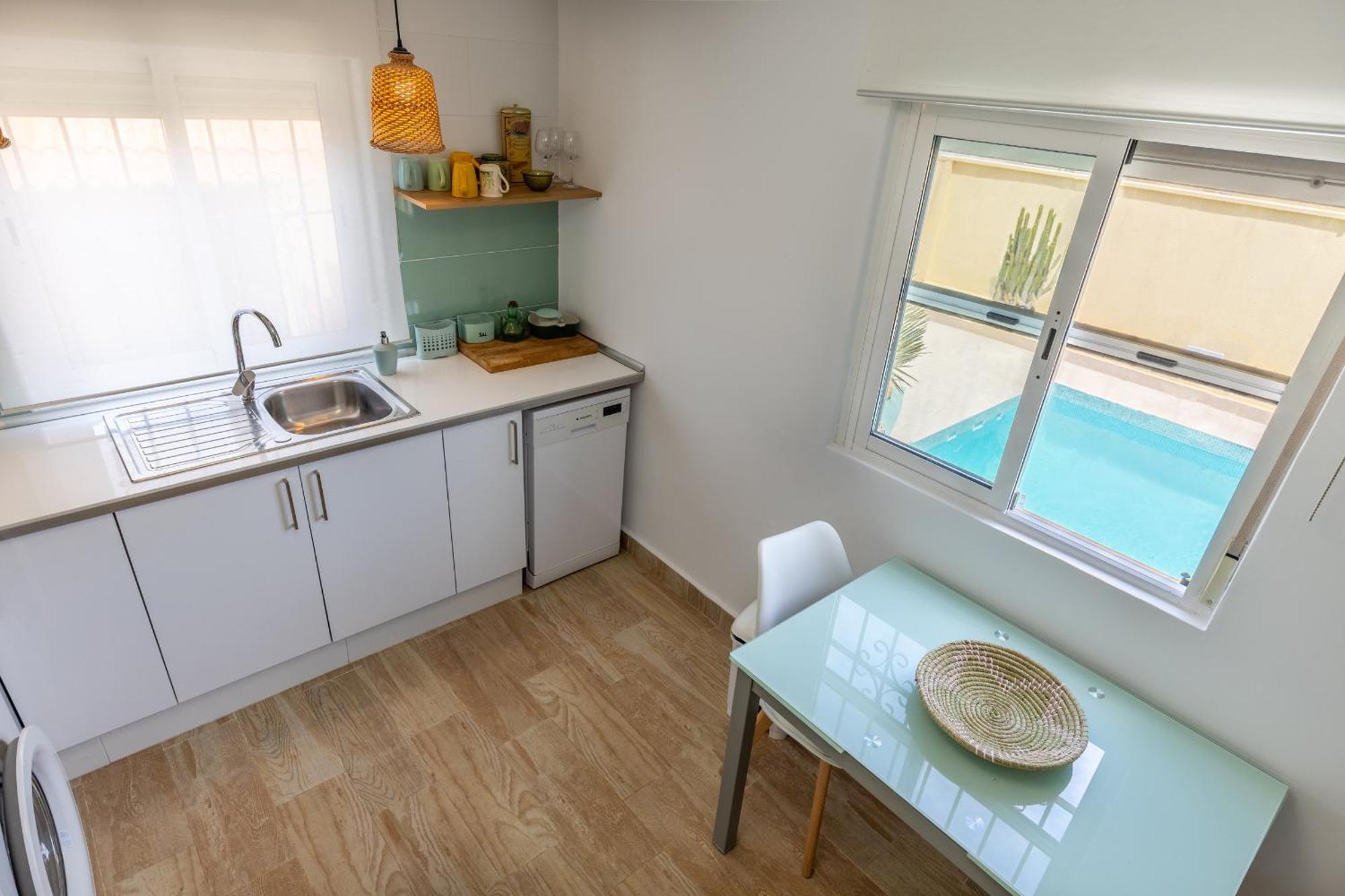 Fidalsa Coastal Soul Villa Торевиеха Екстериор снимка